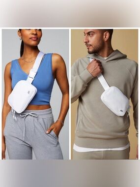 💟 New! Fabletics Classic White Belt Bag